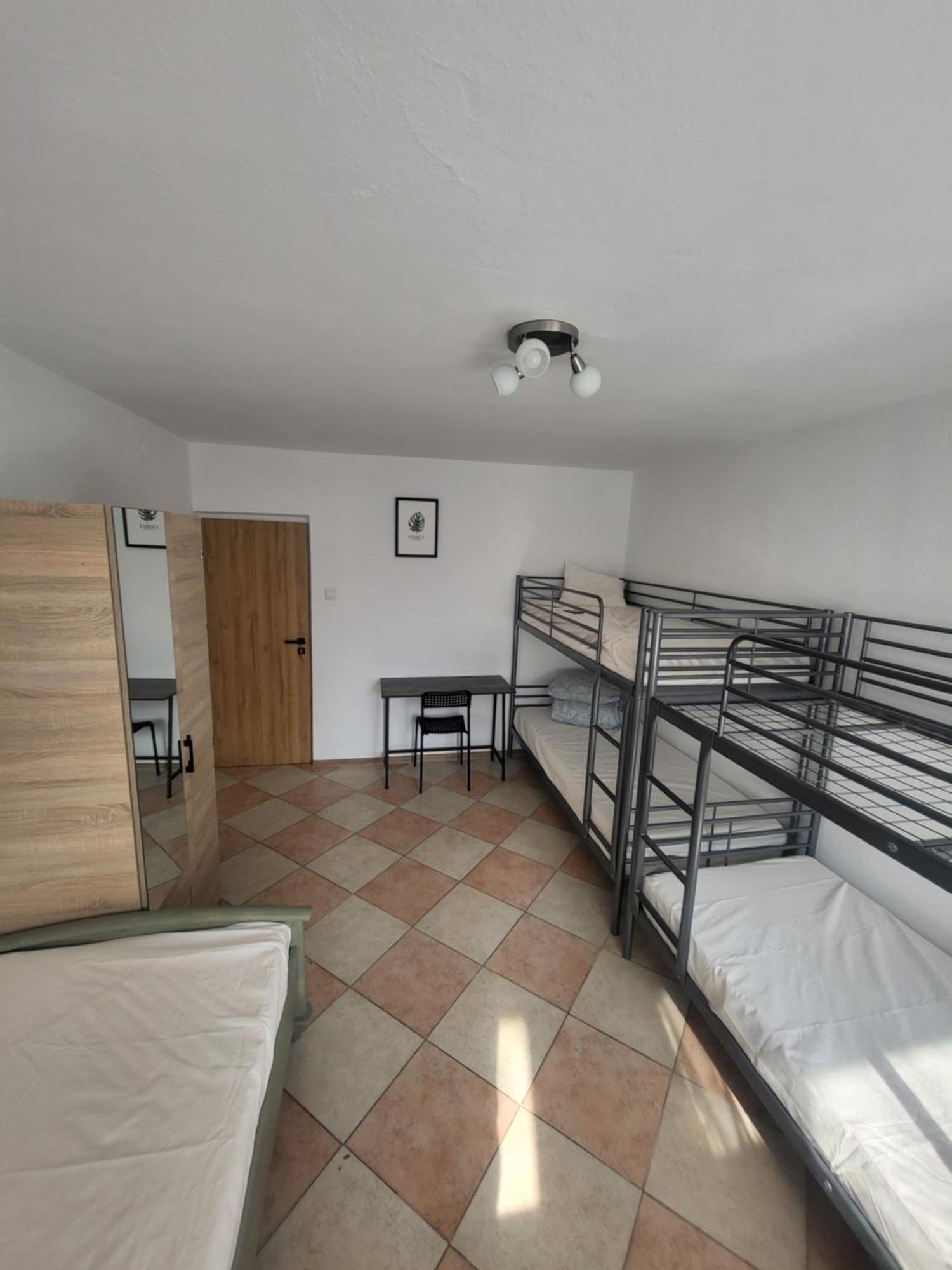 Rooms4Rest Popularna - Private Rooms For Tourists - Atr Consulting Sp, Z O,O, Warszawa Exteriör bild