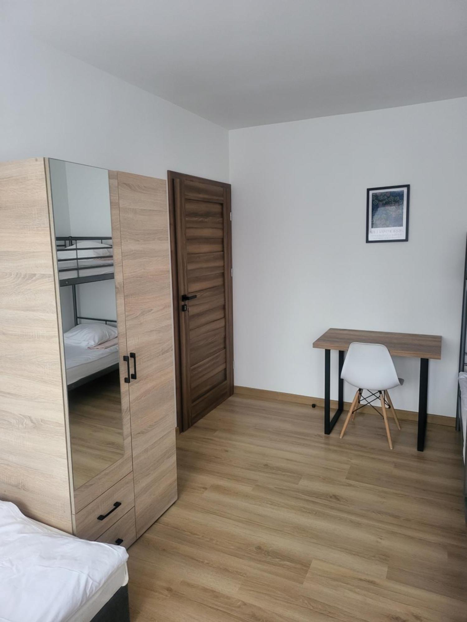 Rooms4Rest Popularna - Private Rooms For Tourists - Atr Consulting Sp, Z O,O, Warszawa Exteriör bild